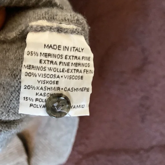 Revor Classic Cashmere Sweater - Picture 8 of 8